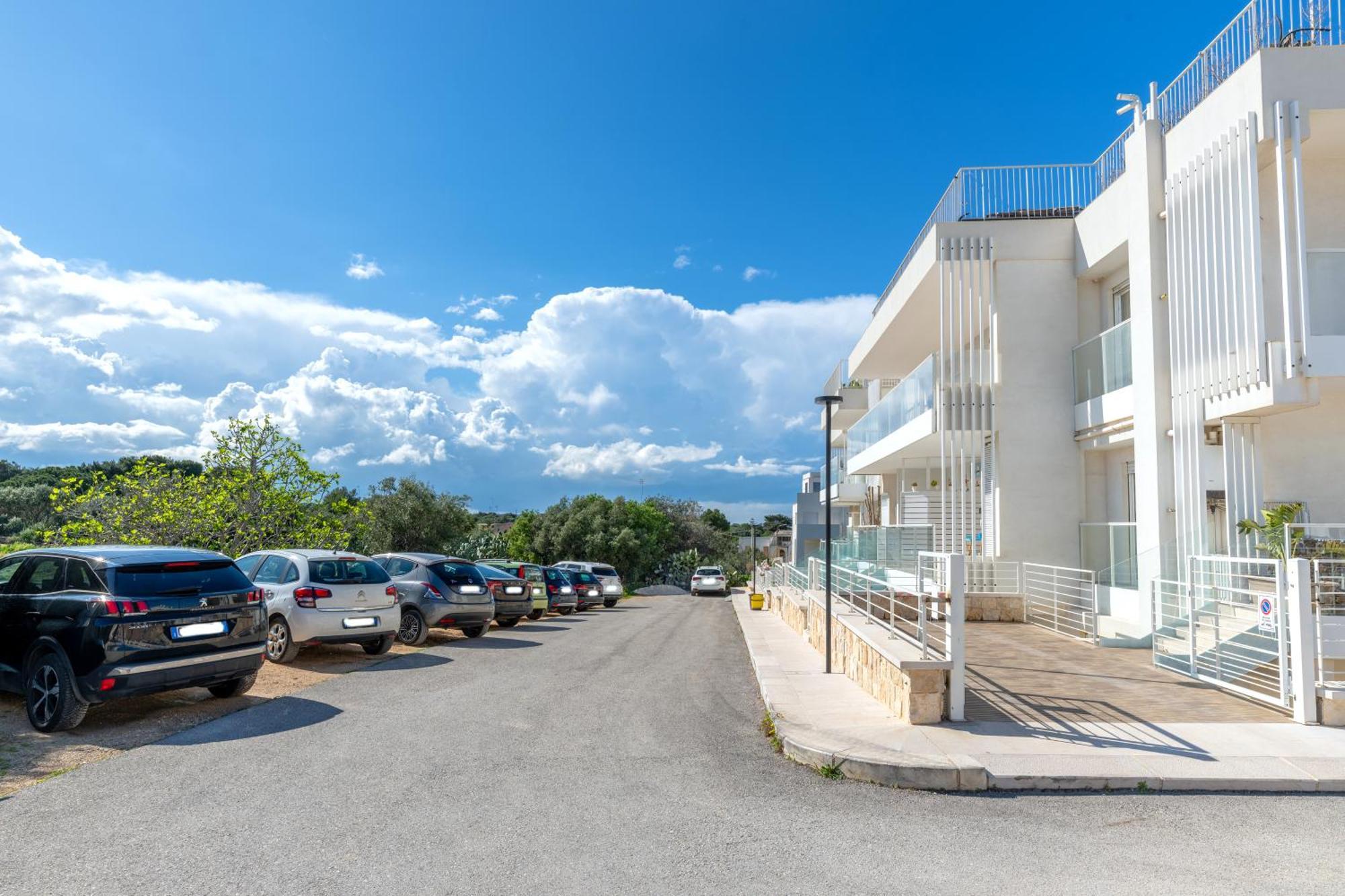 Exclusive Deluxe Apt Up To 6 People & Heated Tub Polignano a Mare Bagian luar foto