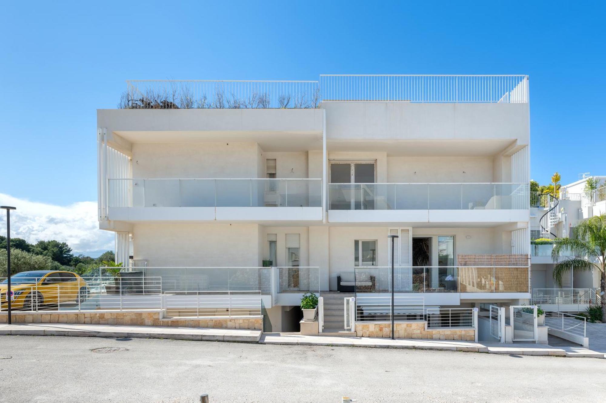 Exclusive Deluxe Apt Up To 6 People & Heated Tub Polignano a Mare Bagian luar foto